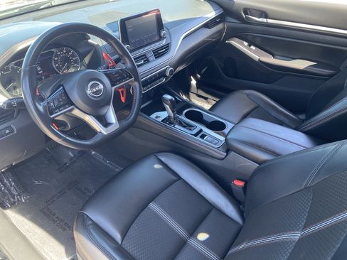 Used 2024 Nissan Altima 2.5 SR AWD/4WD image 16