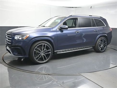 New 2026 Mercedes-Benz GLS 450 4MATIC image 4