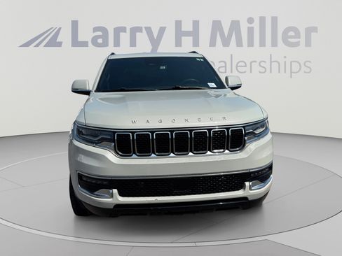 Used 2022 Jeep Wagoneer Series I AWD/4WD image 8