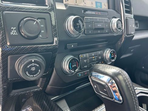 Used 2018 Ford F150 Lariat w/ Equipment Group 502A Luxury image 43