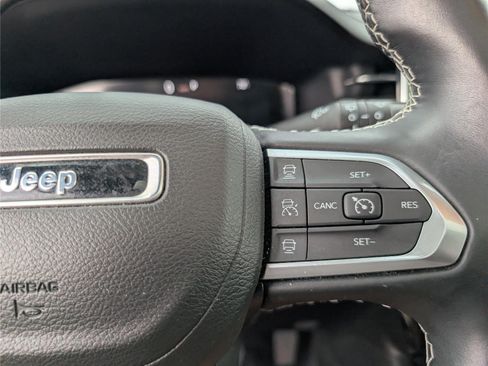 Used 2022 Jeep Compass High Altitude AWD/4WD image 25
