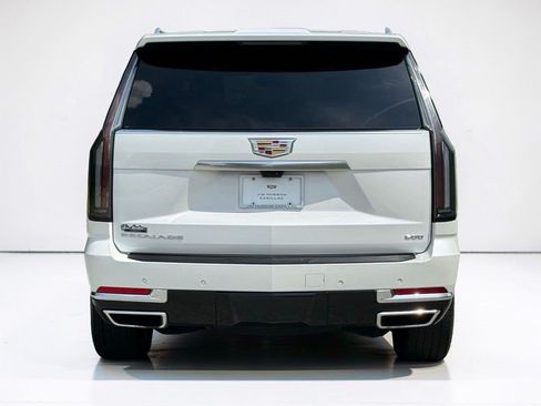 Certified 2025 Cadillac Escalade Premium Luxury w/ Touring Package AWD/4WD image 13