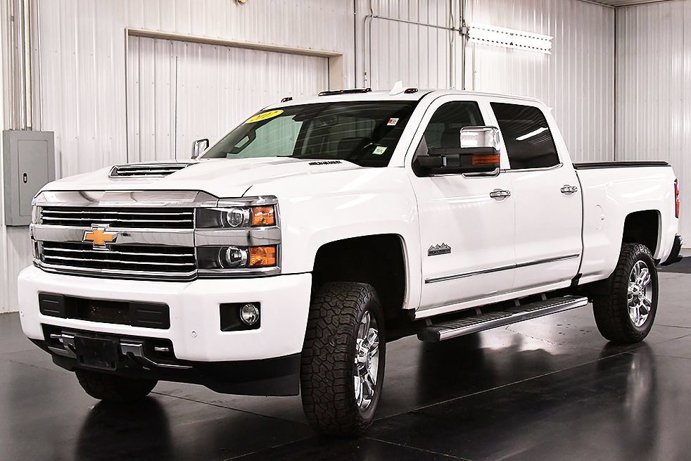 Used 2017 Chevrolet Silverado 2500 High Country w/ Duramax Plus Package AWD/4WD image 3