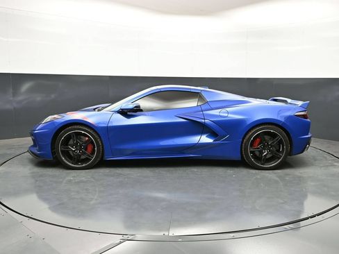 Used 2022 Chevrolet Corvette Stingray Premium Conv w/ Z51 Performance Package RWD image 33