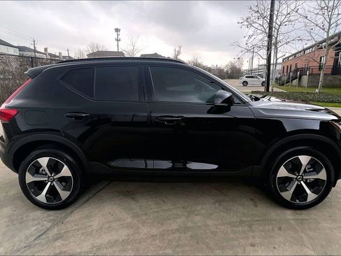New 2026 Volvo XC40 B5 Plus image 22