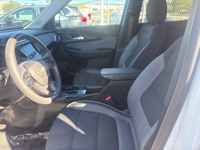 Used 2023 Chevrolet TrailBlazer LT w/ Convenience Package FWD image 13