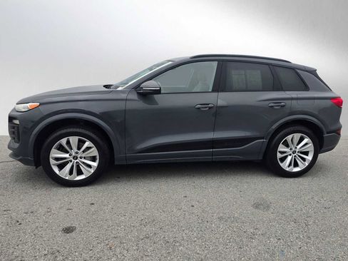 Used 2025 Audi Q6 e-tron Premium w/ Convenience Package image 6