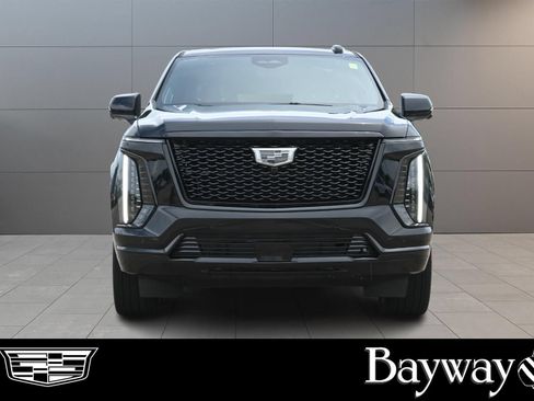 Certified 2026 Cadillac Escalade ESV Platinum Sport w/ LPO, ONYX Package AWD/4WD image 2