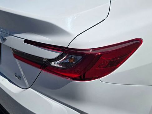 Used 2025 Toyota Camry LE FWD image 22