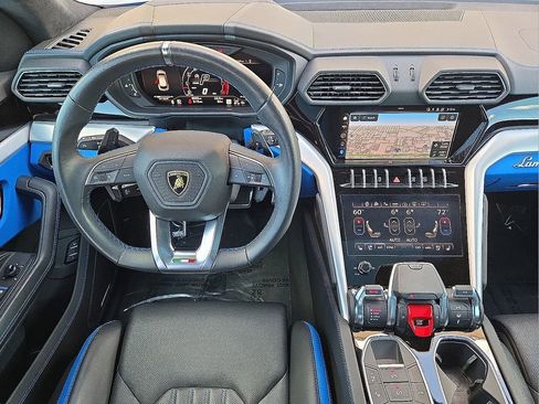 Used 2023 Lamborghini Urus S image 18