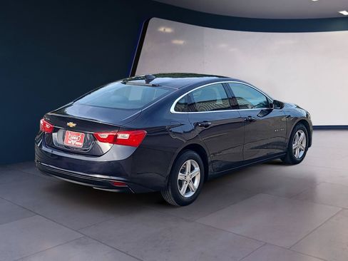 Used 2022 Chevrolet Malibu LS FWD image 5
