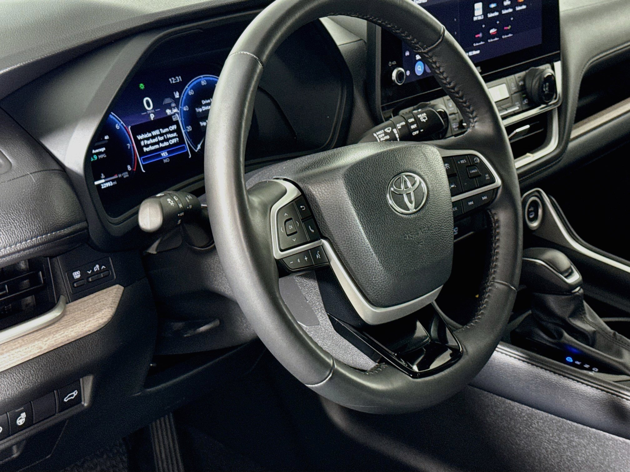 Used 2024 Toyota Grand Highlander AWD image 10