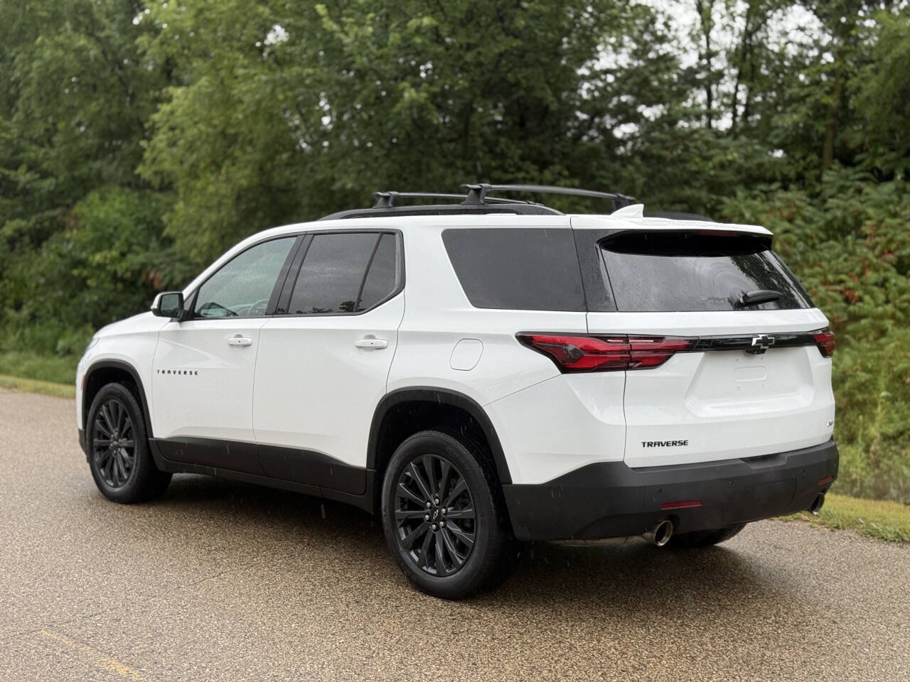 Used 2022 Chevrolet Traverse RS AWD/4WD image 6