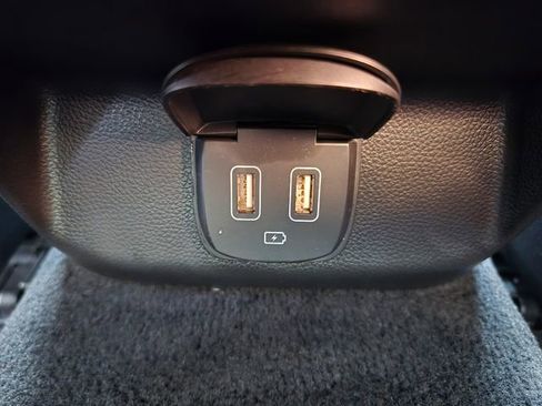 Used 2022 Genesis GV70 2.5T w/ Select Package image 37