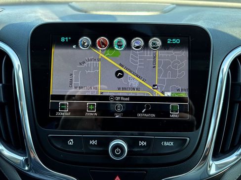 Used 2018 Chevrolet Equinox Premier FWD image 18
