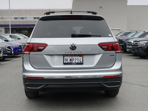 Used 2024 Volkswagen Tiguan S image 7