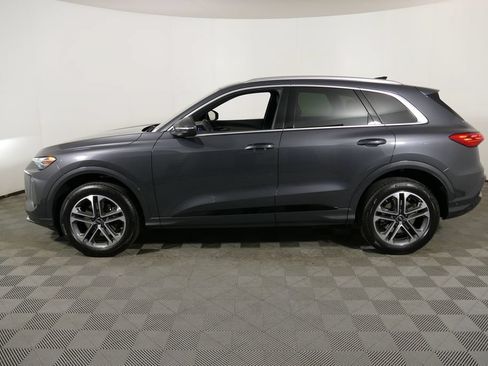 Certified 2025 Audi Q5 Premium w/ Convenience Package AWD/4WD image 5