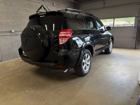 Used 2011 Toyota RAV4 Limited w/ Limited Extra Value Pkg FWD image 5