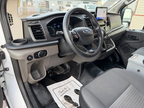 Used 2020 Ford Transit 250 Low Roof AWD image 21