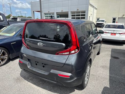 Used 2020 Kia Soul LX FWD image 7