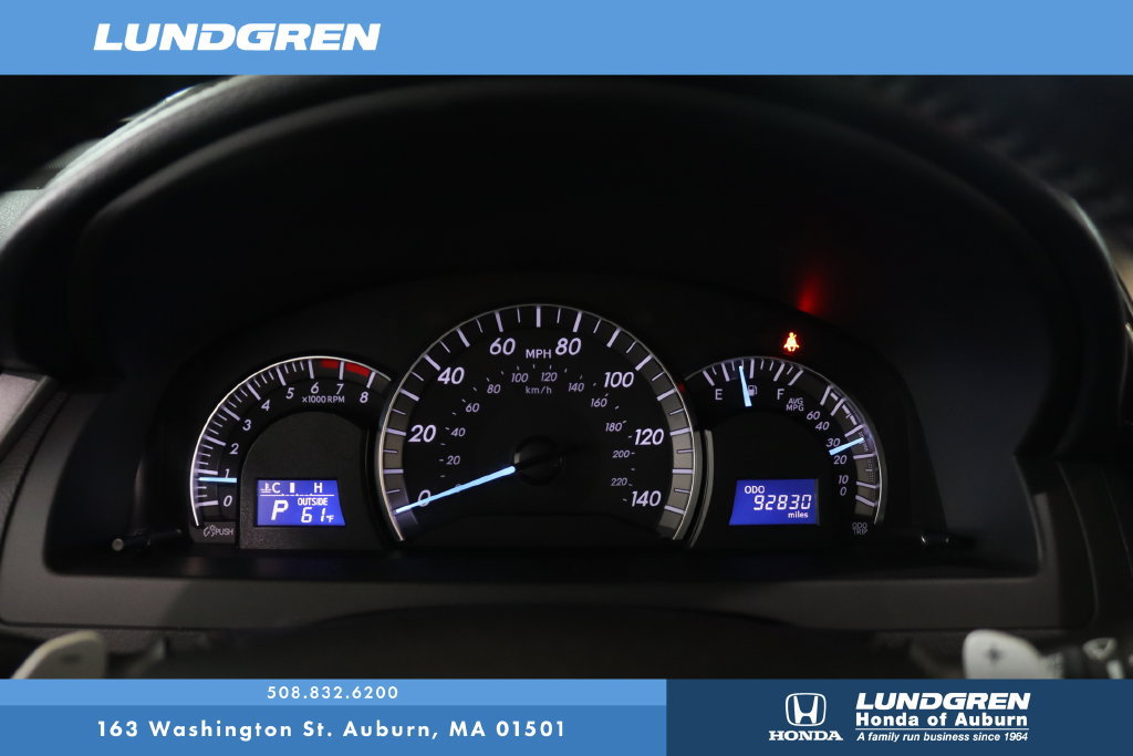 Used 2014 Toyota Camry SE FWD image 6