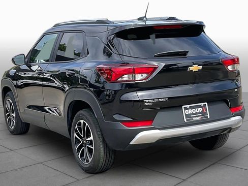 Used 2025 Chevrolet TrailBlazer LT AWD/4WD image 12