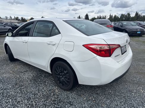 Used 2019 Toyota Corolla LE image 7