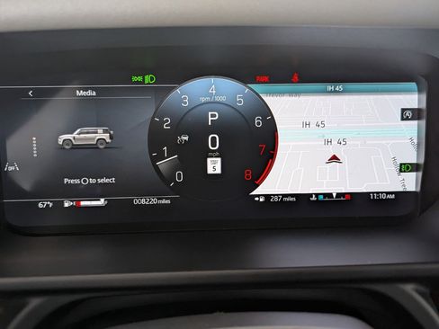 Certified 2025 Land Rover Defender 110 image 19