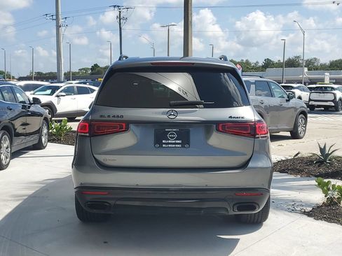 Used 2021 Mercedes-Benz GLS 450 4MATIC image 4