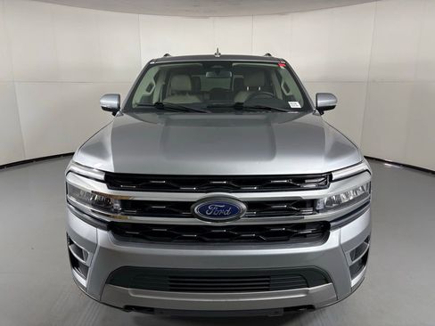 Used 2023 Ford Expedition Limited AWD/4WD image 3