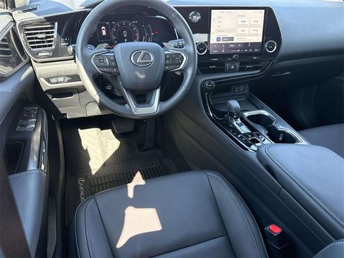 Used 2025 Lexus NX 250 FWD image 9