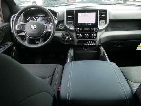 New 2026 RAM 1500 Express AWD/4WD image 7