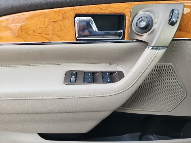 Used 2013 Lincoln MKX FWD image 23
