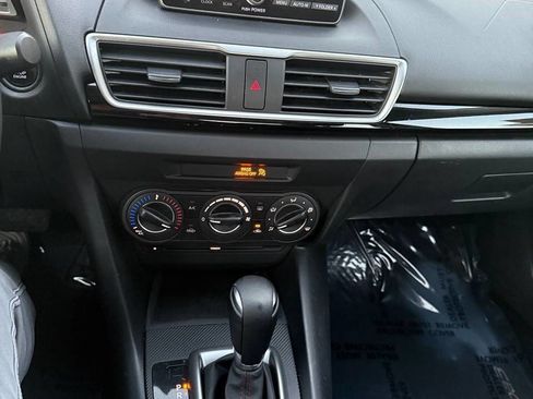 Used 2014 MAZDA MAZDA3 i Touring image 22