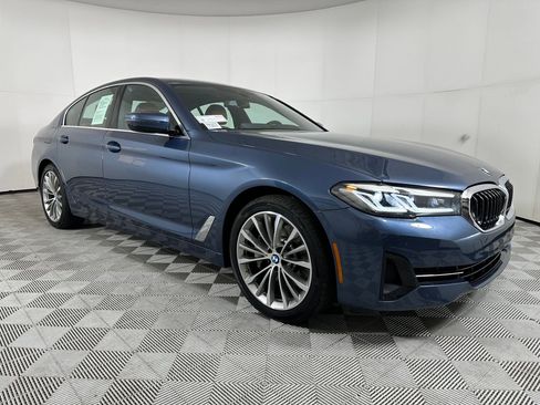 Used 2023 BMW 530i xDrive w/ Premium Package image 6