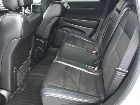 Used 2021 Jeep Grand Cherokee Laredo X AWD/4WD image 6