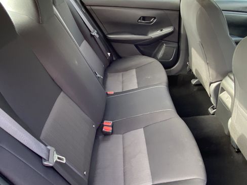 Used 2025 Nissan Sentra SV image 13