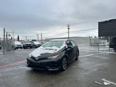 Used 2016 Scion iM image 3