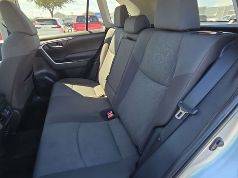 Used 2022 Toyota RAV4 XLE image 26