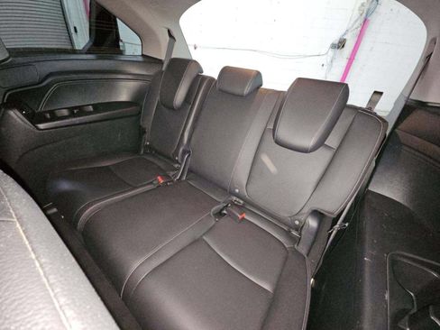 Used 2023 Honda Odyssey EX-L image 12