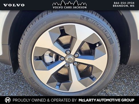 New 2026 Volvo XC40 B5 Plus w/ Protection Package Premier AWD/4WD image 25
