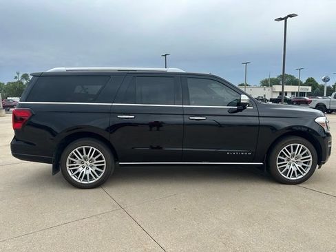 Certified 2022 Ford Expedition Max Platinum AWD/4WD image 5
