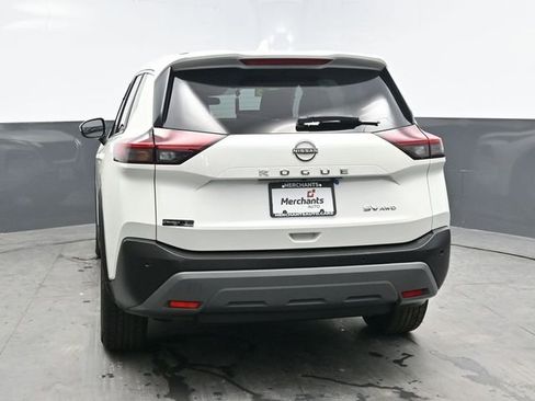 Used 2023 Nissan Rogue SV AWD/4WD image 5