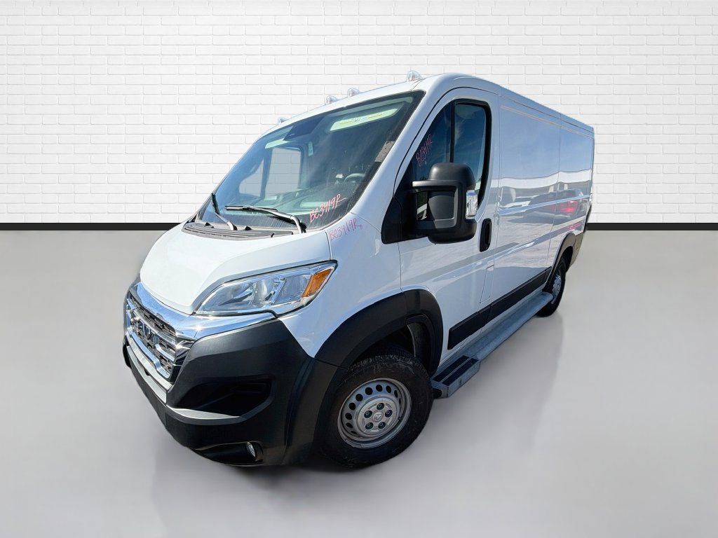 Used 2025 RAM ProMaster 2500 w/ U-Haul Equipment Group FWD image 5