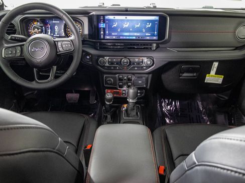 New 2026 Jeep Wrangler Unlimited Rubicon AWD/4WD image 22