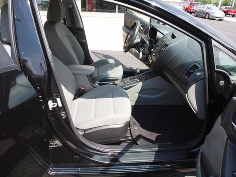 Used 2016 Kia Forte LX FWD image 6
