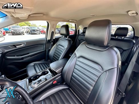 Used 2020 Ford Edge SEL w/ Cold Weather Package AWD/4WD image 14