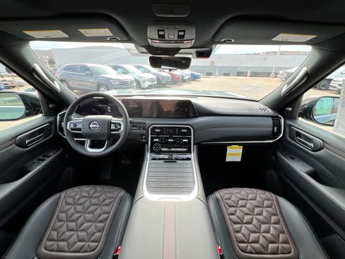 New 2026 Nissan Armada Platinum Reserve image 9