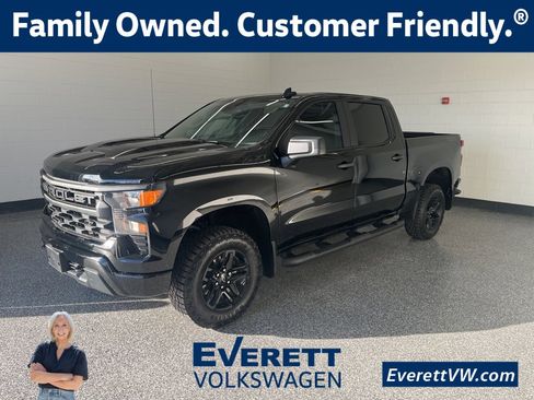 Used 2025 Chevrolet Silverado 1500 Custom Trail Boss w/ Midnight Edition image 1