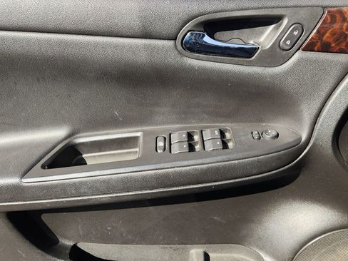 Used 2013 Chevrolet Impala LT image 26